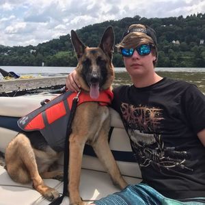 Meet your Posher, Collin